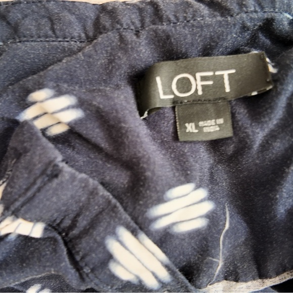 Stylish Navy Loft Women’s Jumpsuit w/ beautiful design Minimalist Lagonlook Chic - Picture 6 of 8